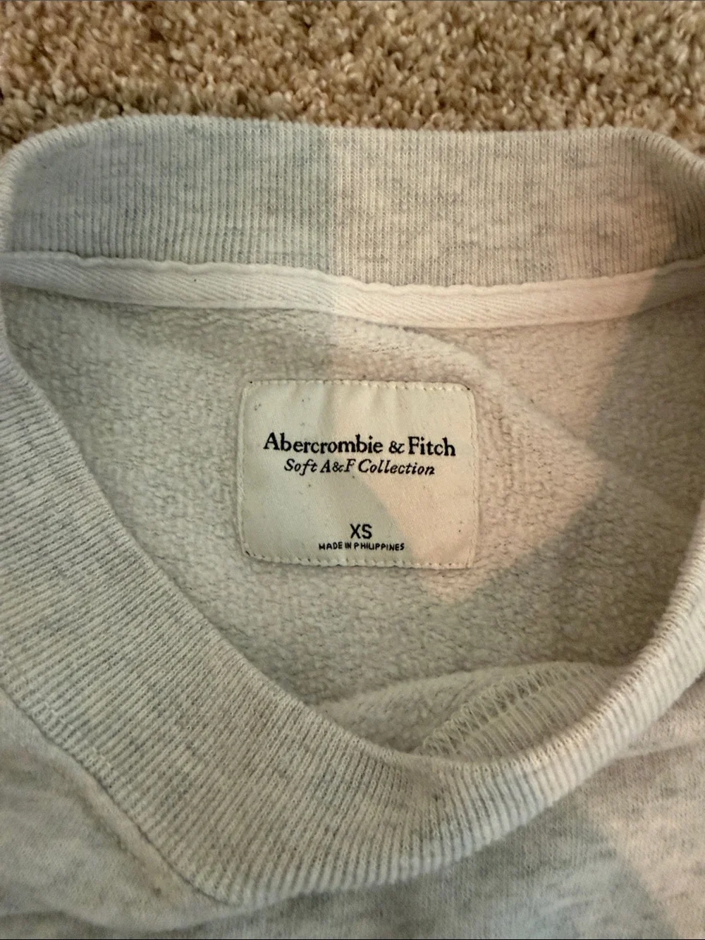 Abercrombie Calabasas California Grey Graphic Sweatshirt waist length